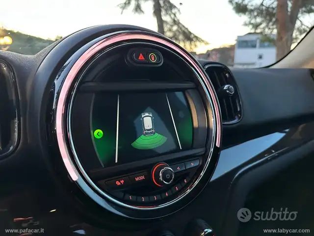 Mini Countryman view 7