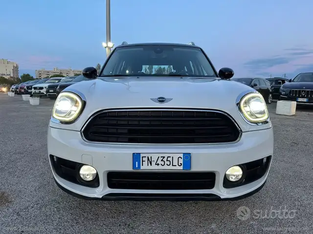 Mini Countryman view 9