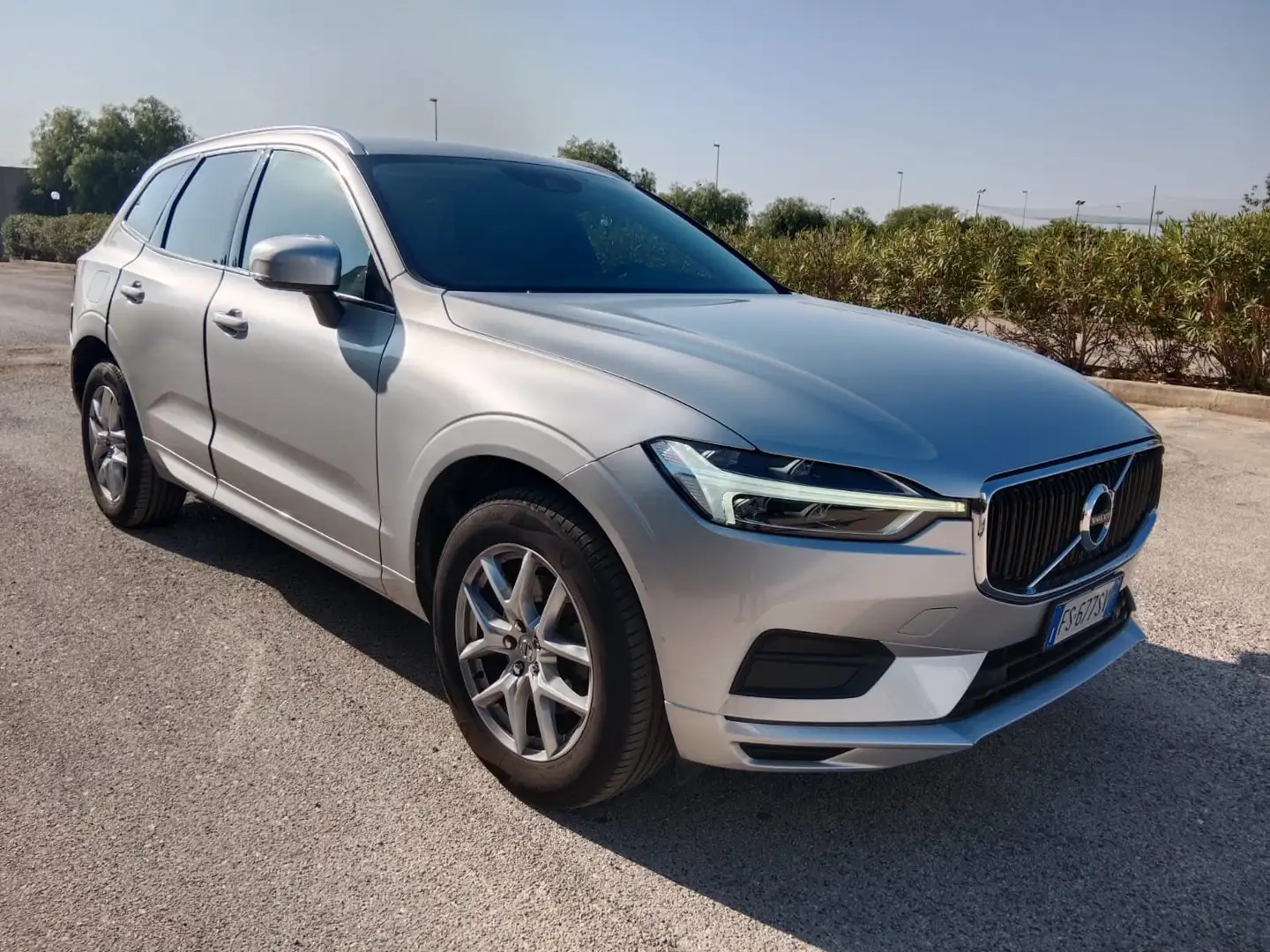 Volvo XC60 XC60 2.0 d4 R-design awd geartronic my18 Grigio - 1