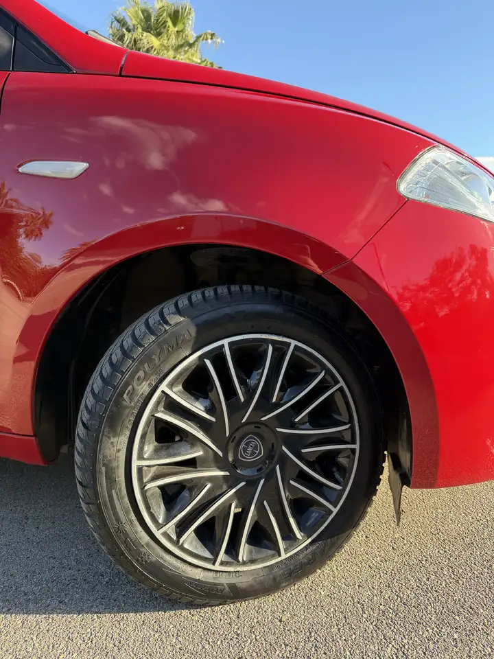 Lancia Ypsilon 2023