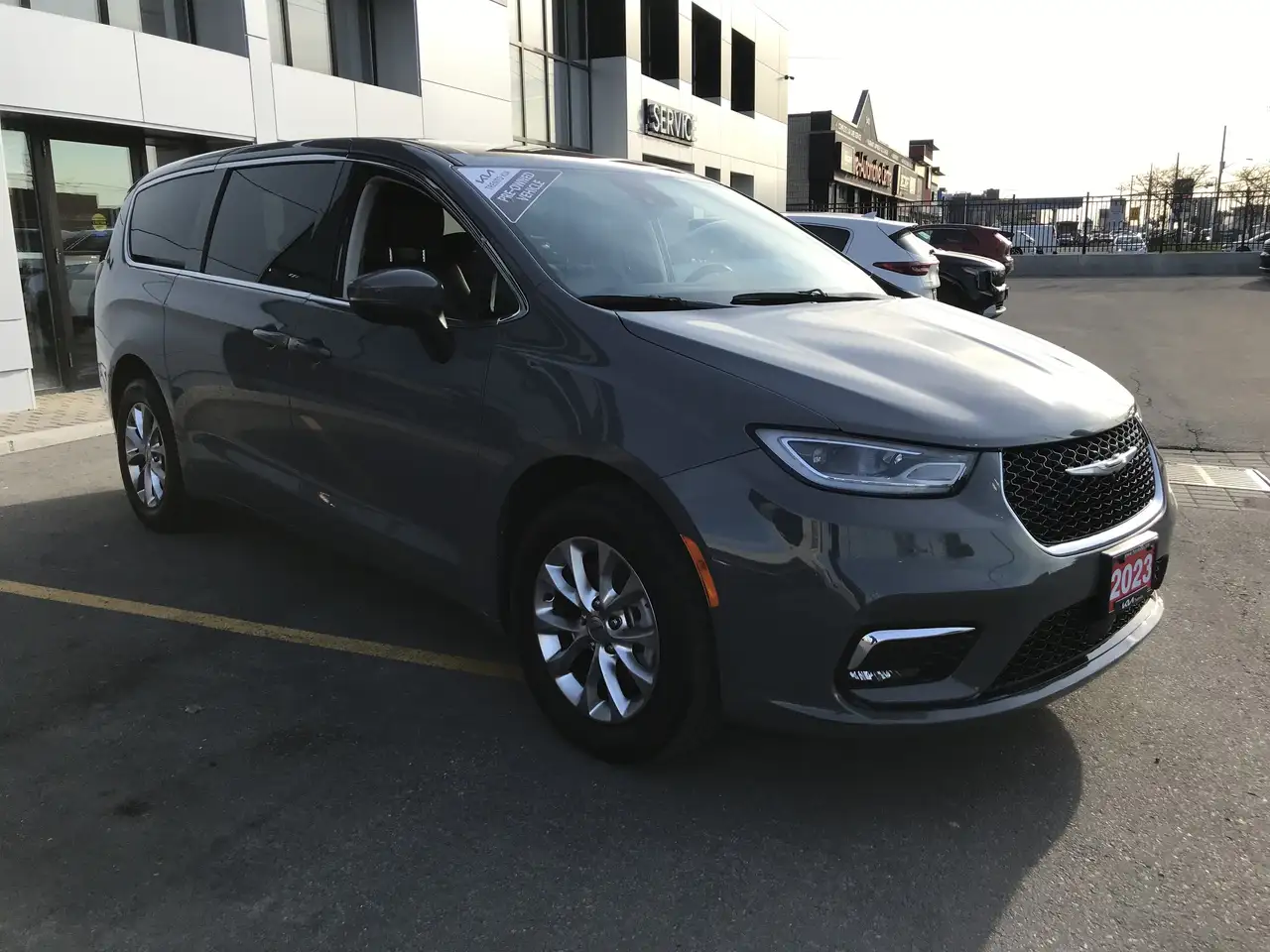 Chrysler Pacifica снимка Chrysler Pacifica
