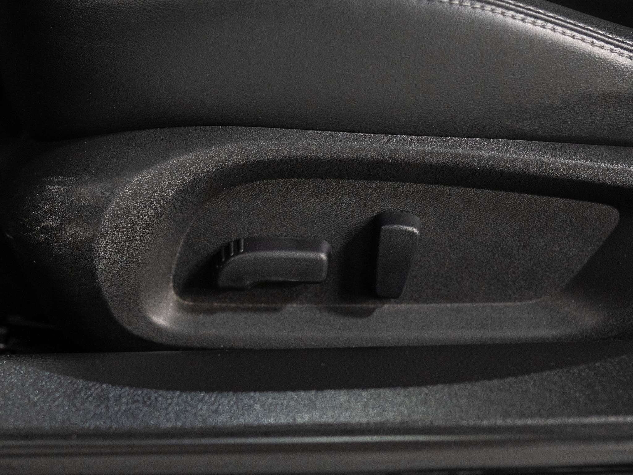 used 2018 INFINITI Q60 car, priced at $25,900