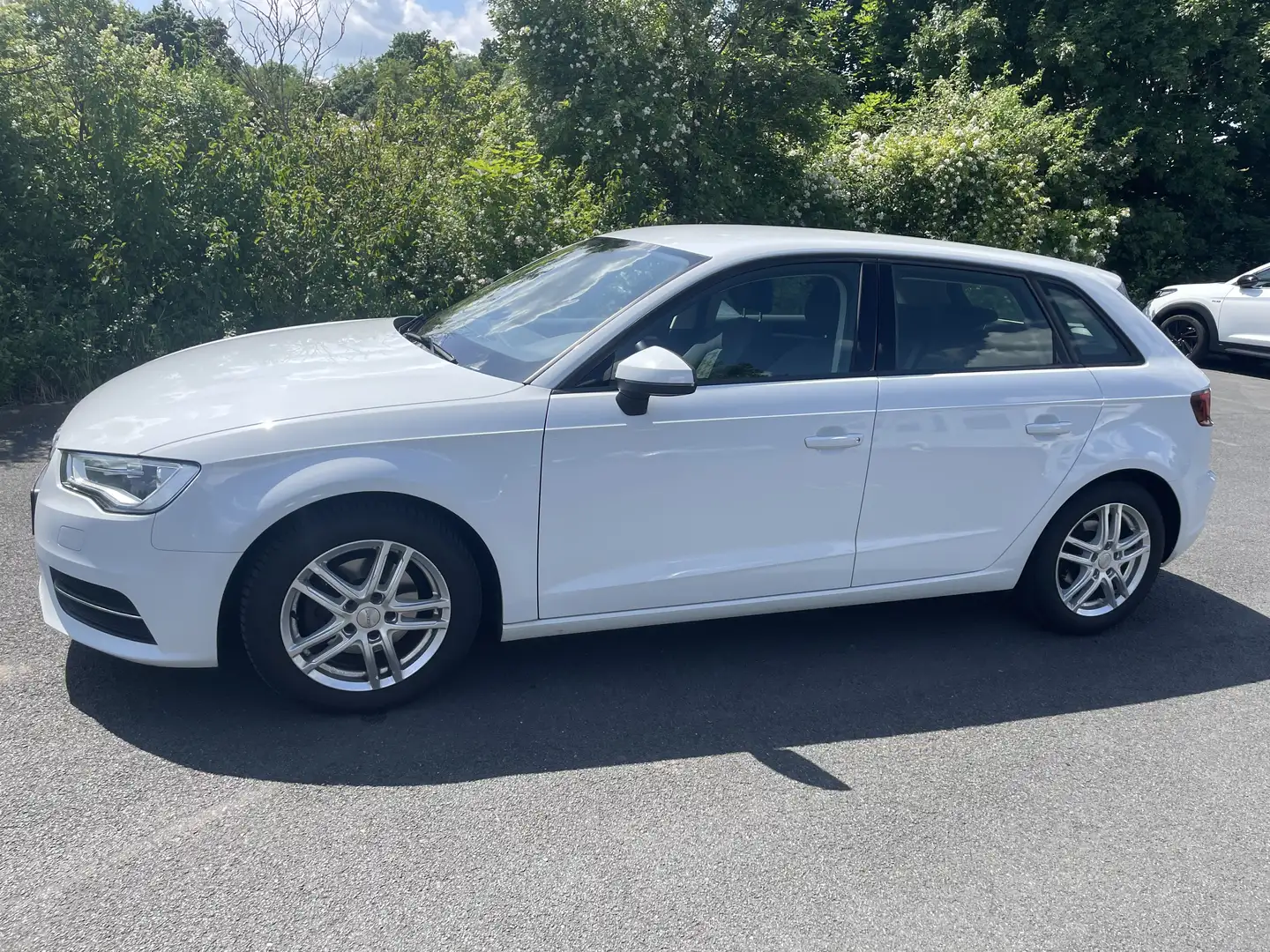 Audi A3 A3 1.4 TFSI Sportback Ambition, Checkheft, TÜV ne Biały - 2