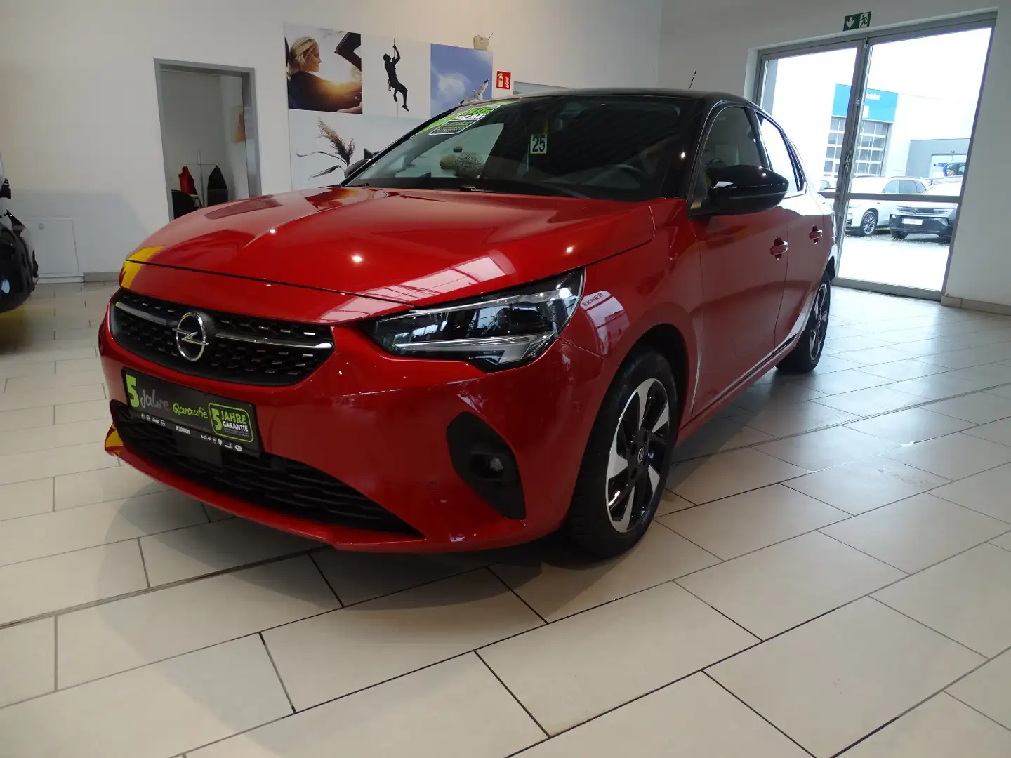 Opel Corsa-e ELEGANCE LED+Navi+SHZ+Winterp.+2xKlima Rot - 2