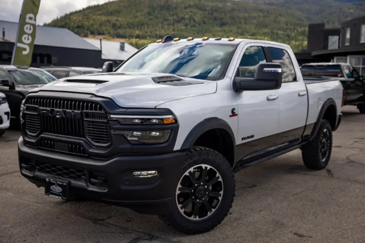 RAM 2500 снимка RAM 2500
