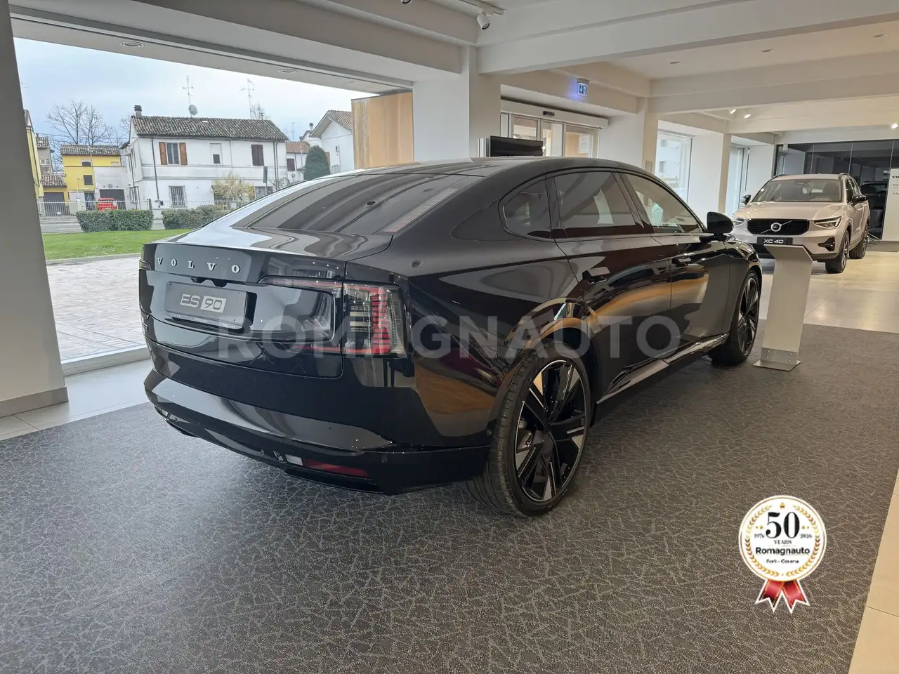 Volvo ES90 2026