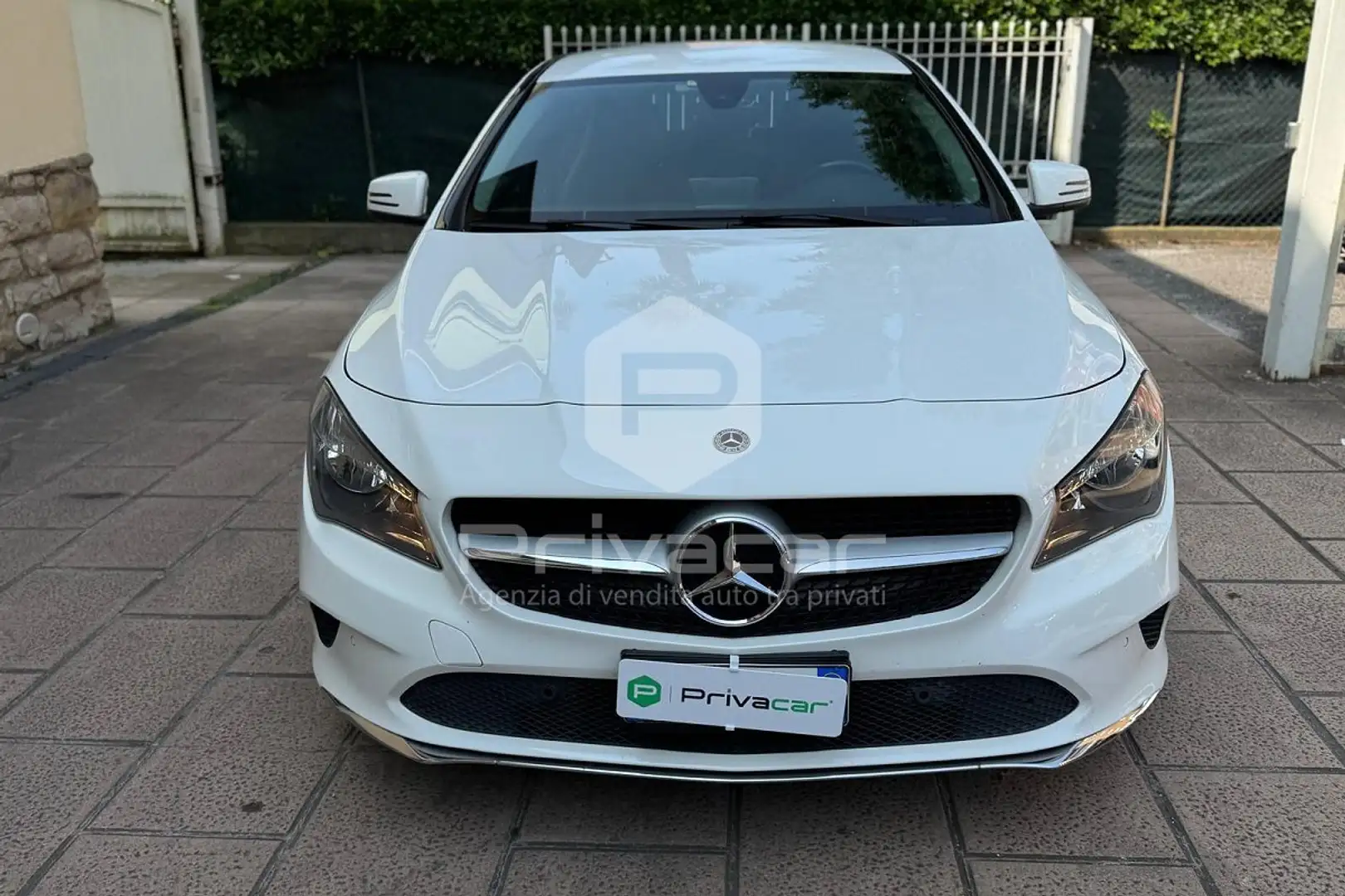Mercedes-Benz CLA 200 CLA 200 d S.W. Automatic Sport Bianco - 2