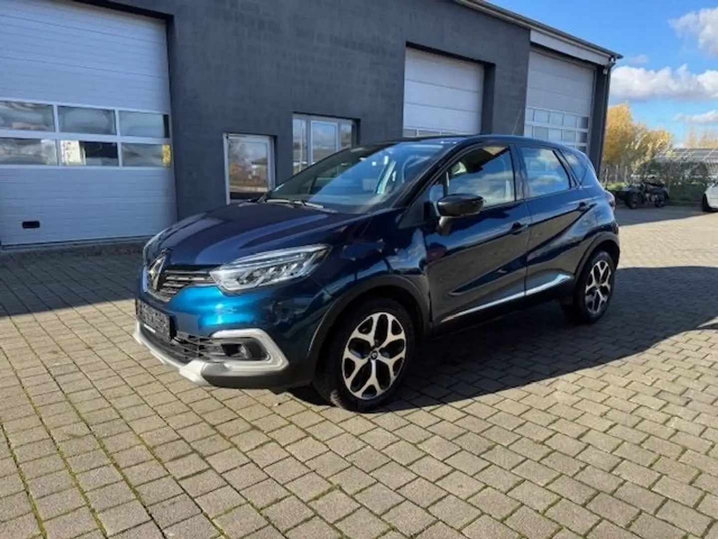 Renault Captur Intens TCe 120 EDC*LED*NAV*Kamera*KeyLess Schwarz - 1