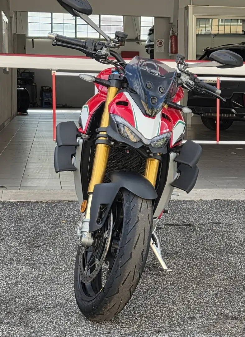 Ducati Streetfighter V4 S Rosso - 2