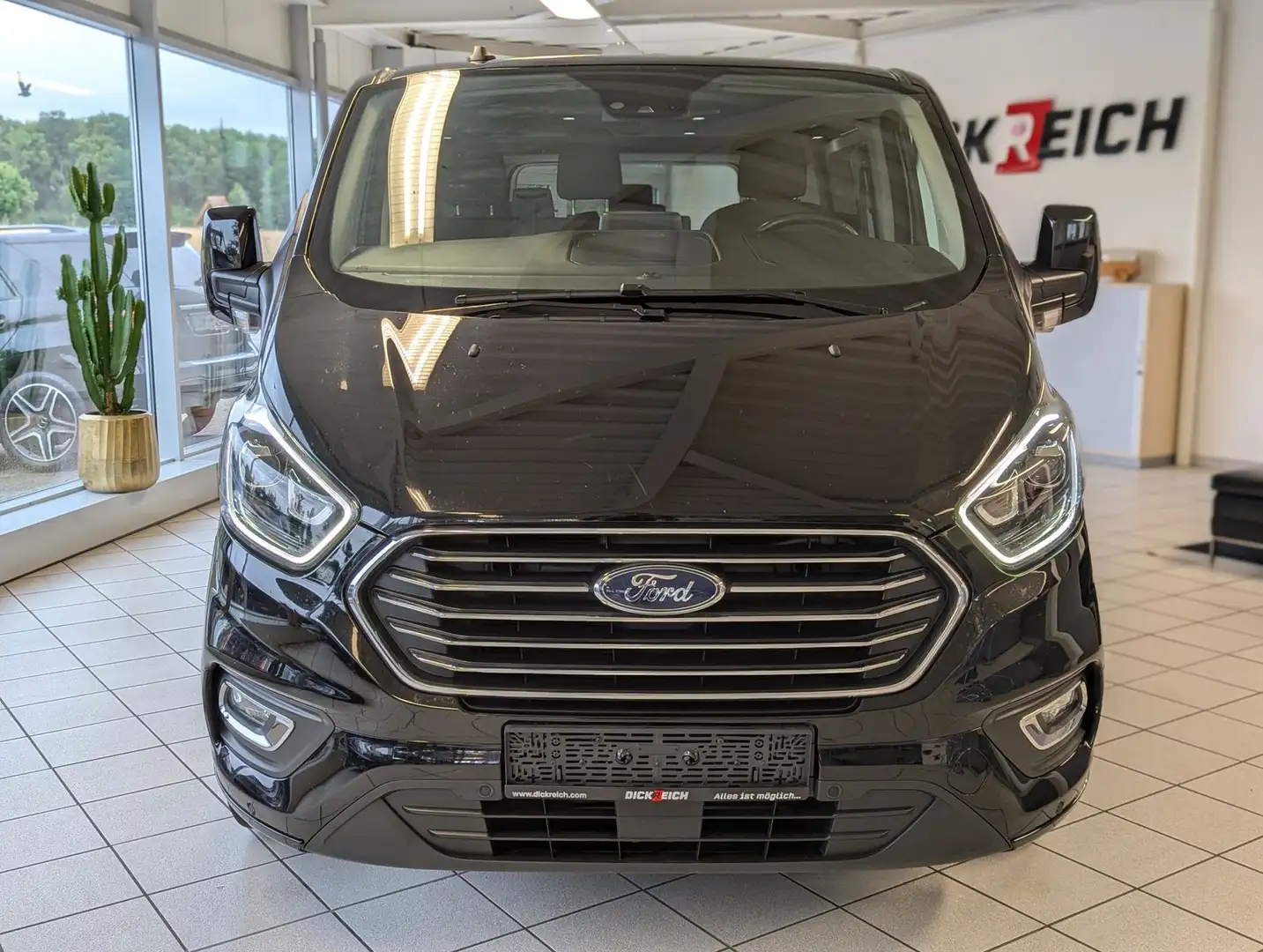 Ford Tourneo Custom 320 L2 Titanium XENON ACC CAM AHK Zwart - 2