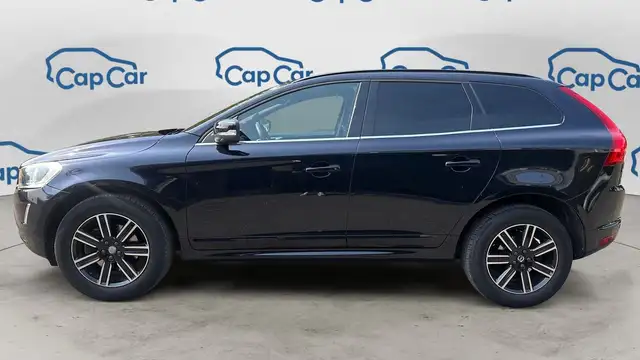 Volvo XC60 view 2