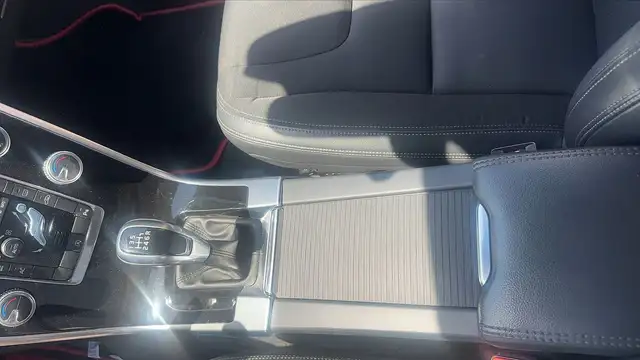Volvo XC60 view 13