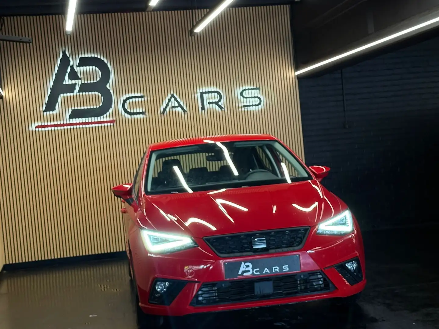 SEAT Ibiza 1.0i Move! SPORT * GARANTIE 12 MOIS * 1ER PROP Rojo - 2