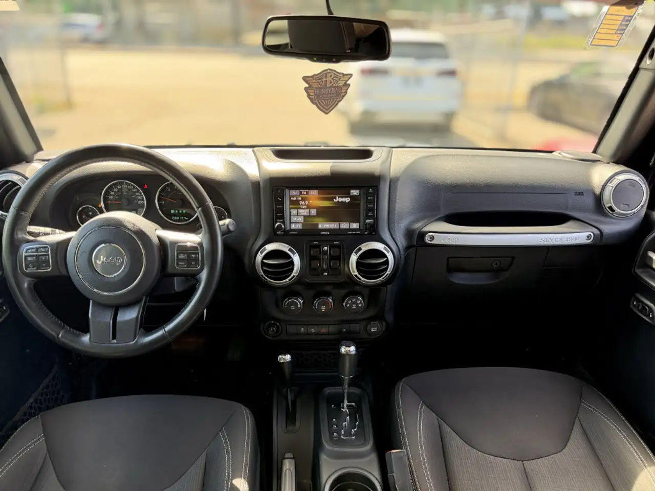 Jeep Wrangler снимка Jeep Wrangler