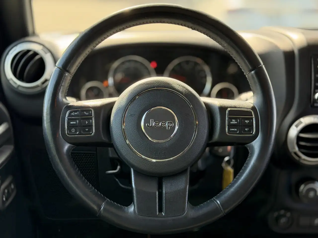 Jeep Wrangler снимка Jeep Wrangler