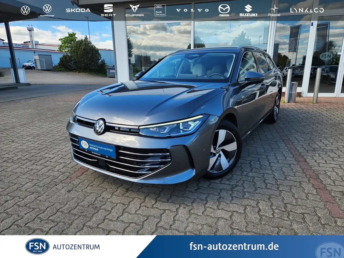 Volkswagen Passat Variant 2.0 TDI Elegance DSG MATRIX AHK NAVI VC Серый - 1