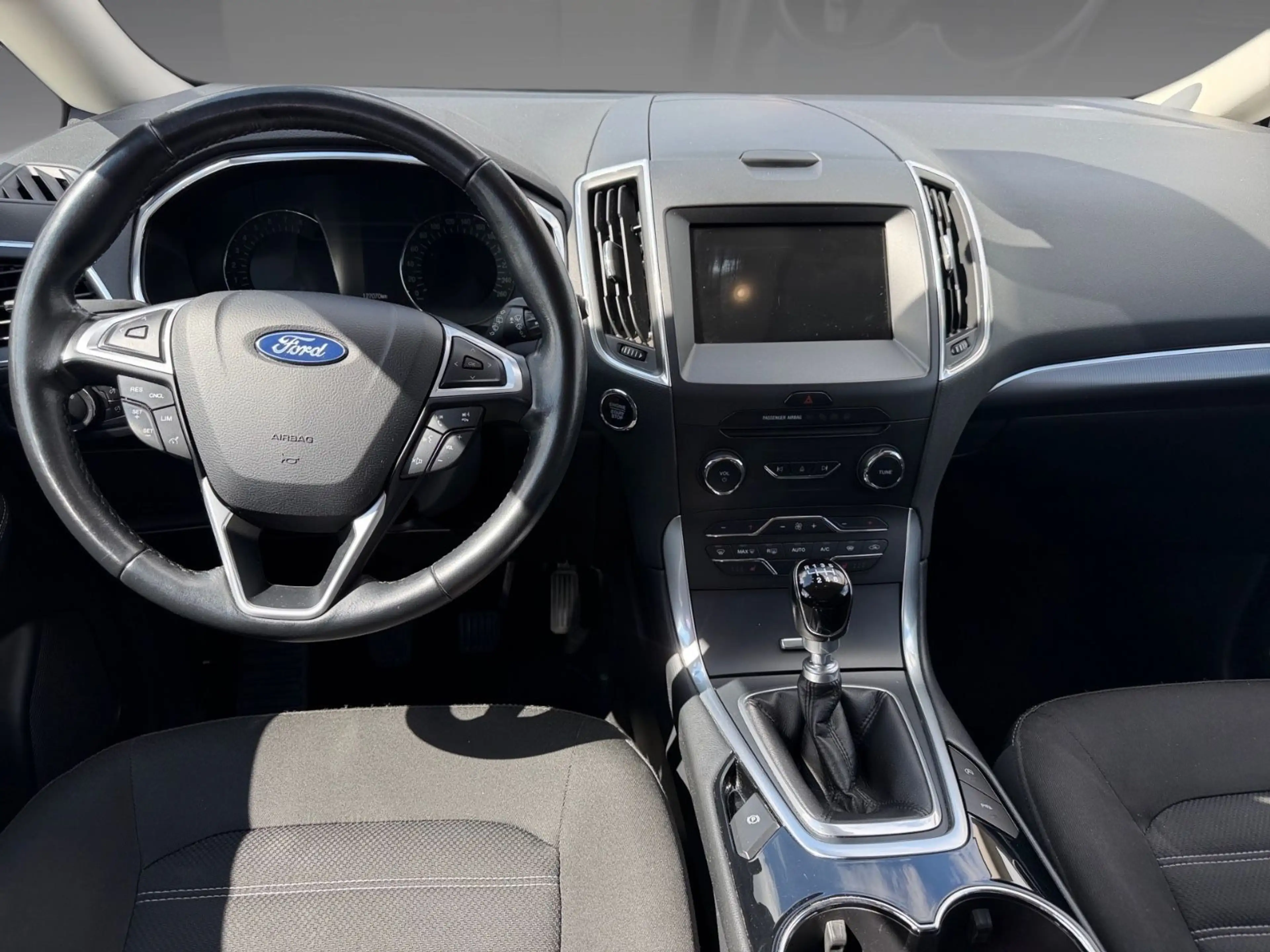 Ford Galaxy Titanium Navi Kamera LED 7-Sitzer — photo 9