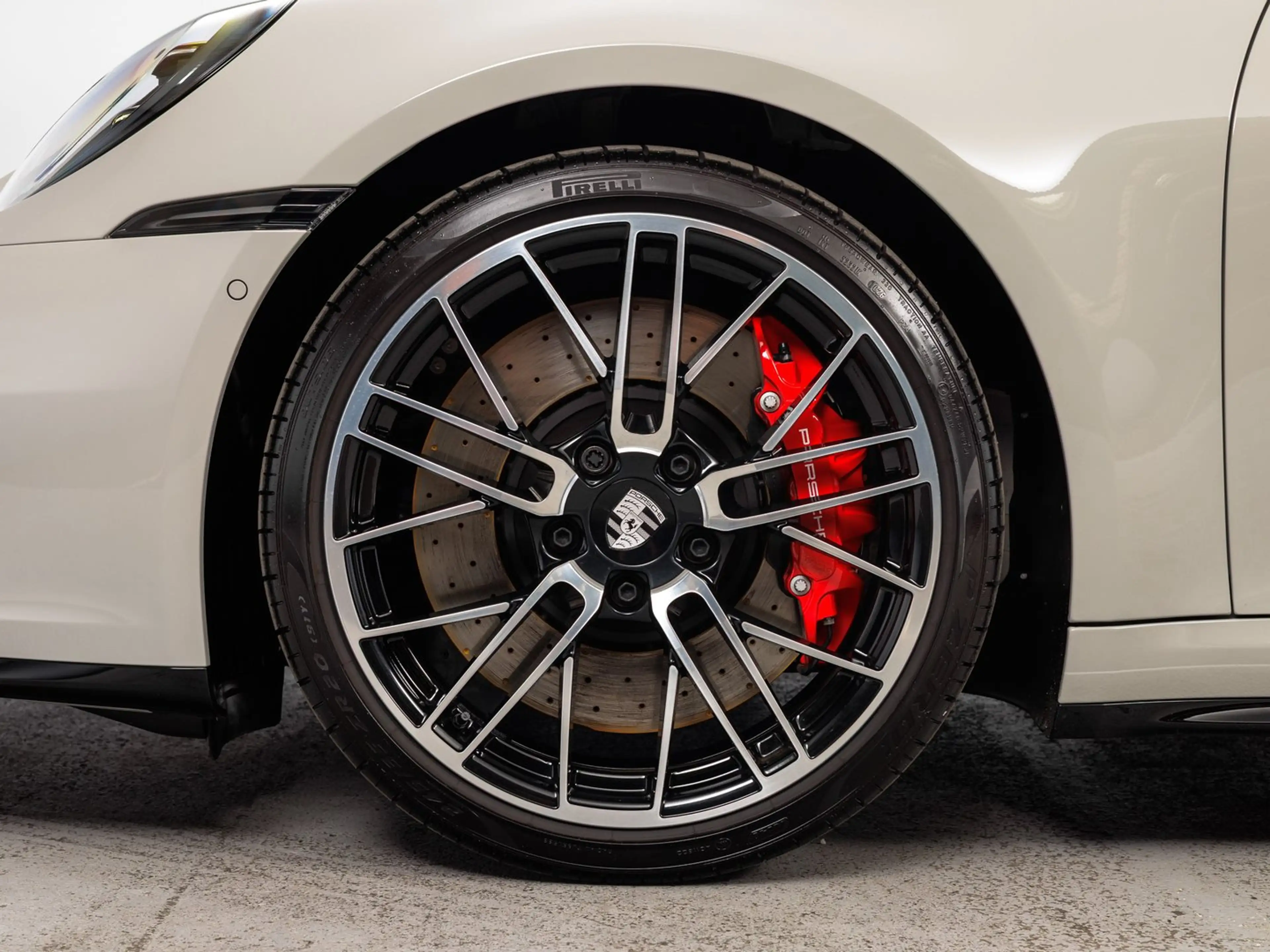 Porsche 911 Carrera S — photo 7