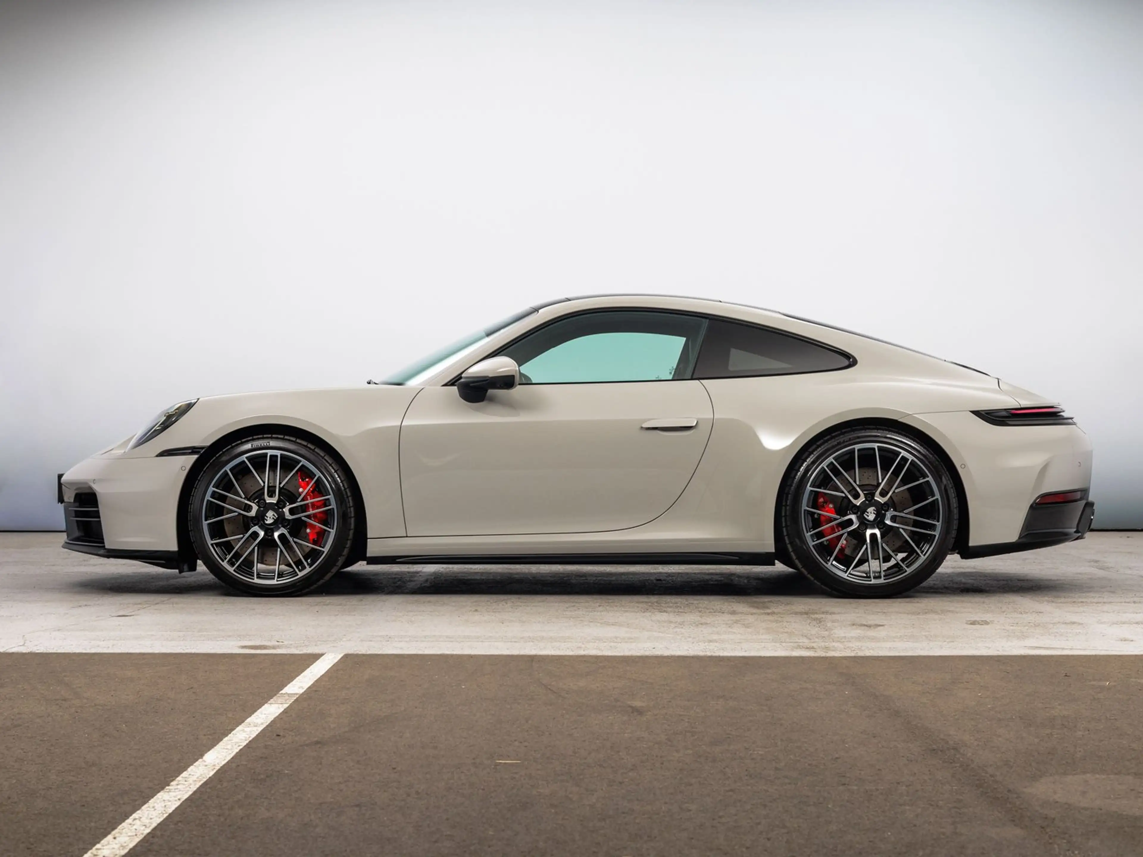 Porsche 911 Carrera S — photo 2