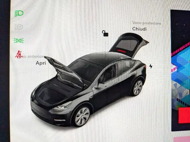 Tesla Model Y view 24