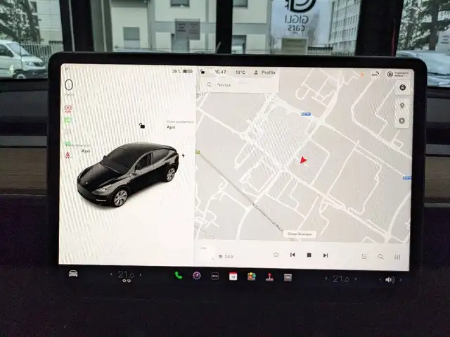Tesla Model Y view 21