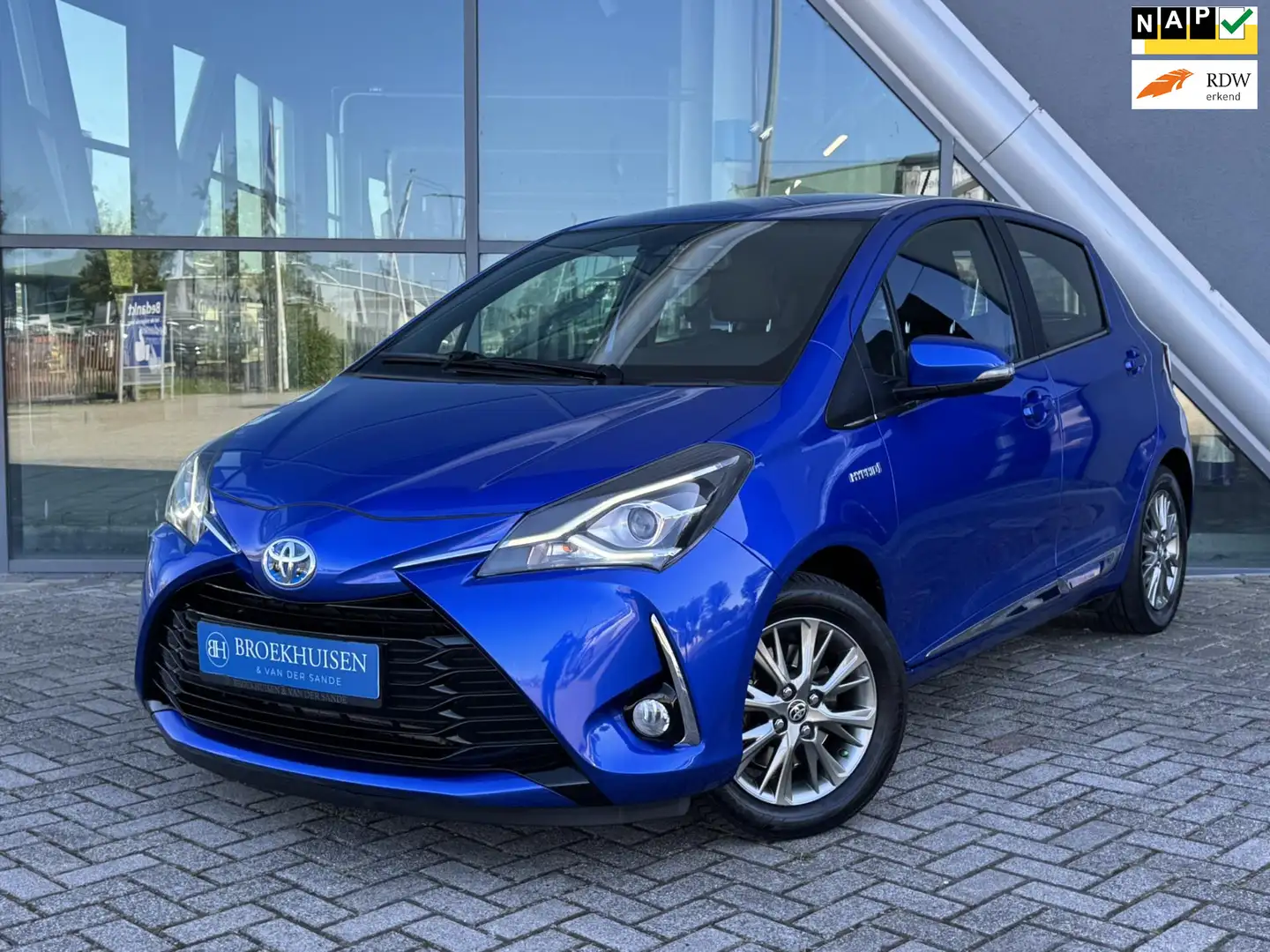 Toyota Yaris 1.5 Hybrid Executive Automaat / Camera / Cruise Co Blauw - 1