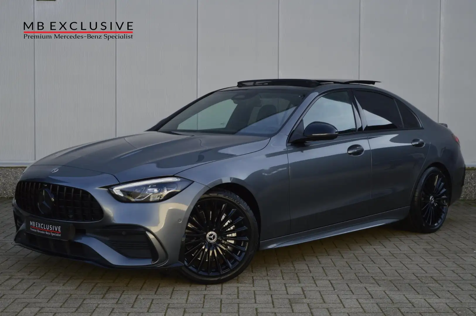 Mercedes-Benz C 180 AMG C63 Night Edition1 AUT9 2022 Gris - 1
