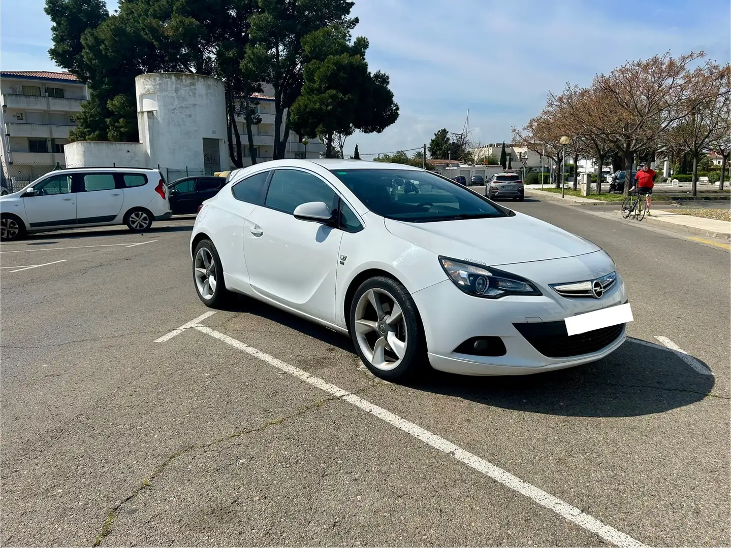 Opel Astra Astra GTC 2.0CDTi S/S Sportive Sportive Blanco - 2