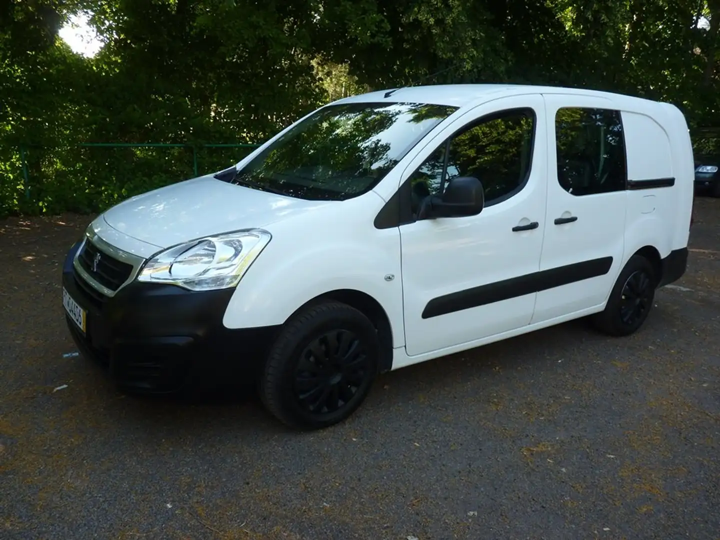 Peugeot Partner Partner 1.6 BlueHDi L2 Pro Weiß - 1