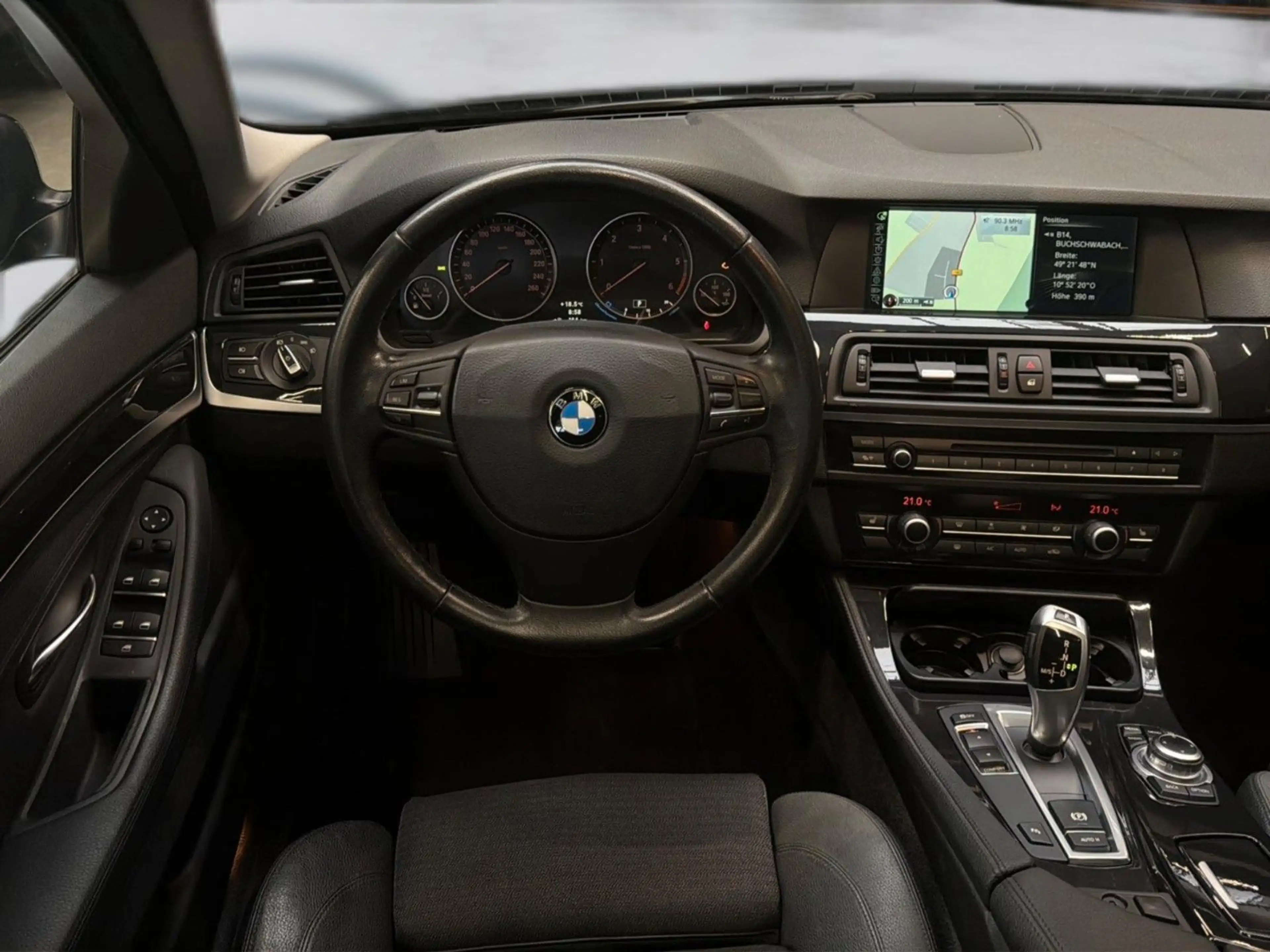 BMW 525 d Lim /AHK/Bi-Xenon/TÜV/Schiebedach/PDC/SHZ — photo 14