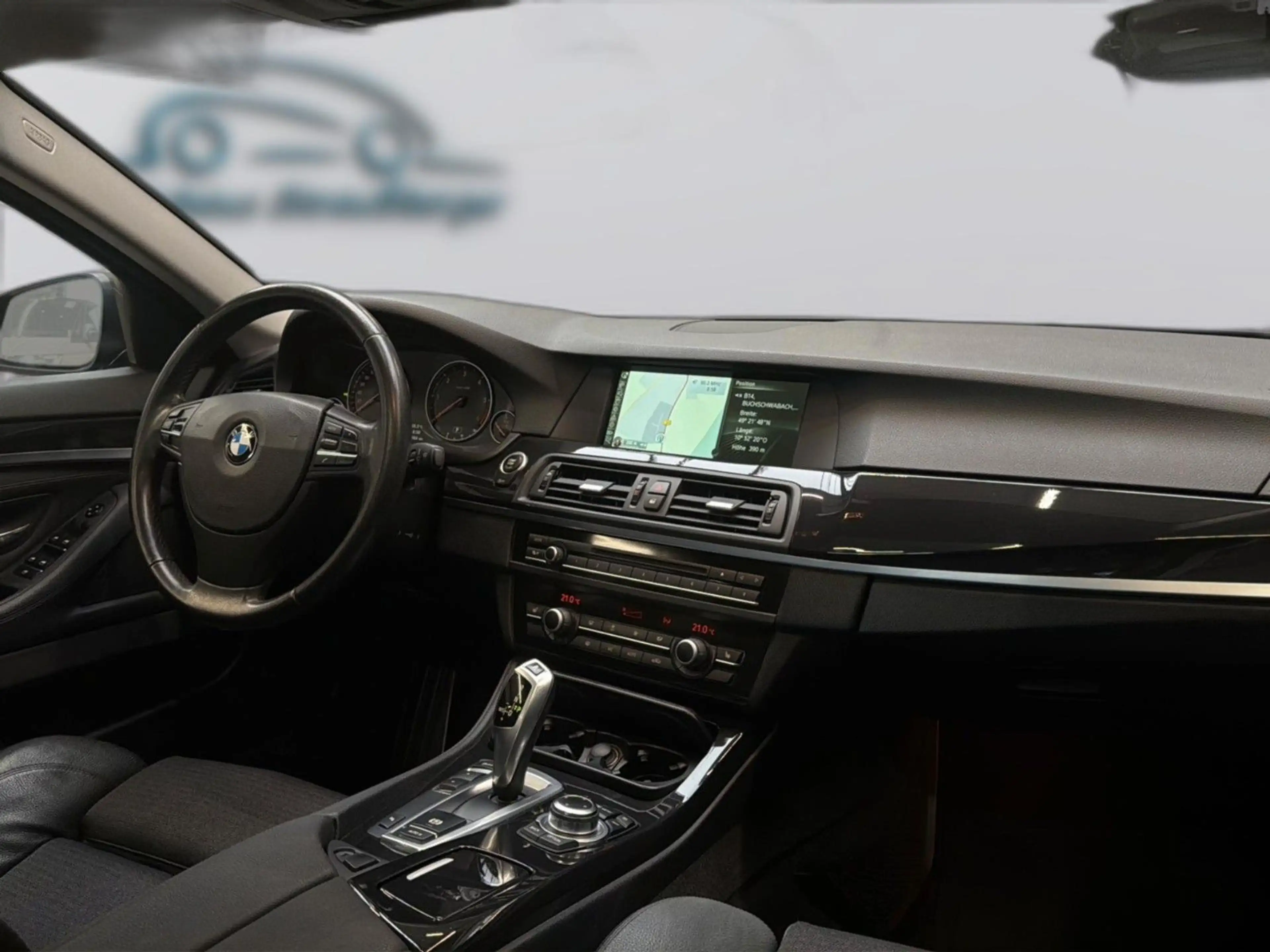 BMW 525 d Lim /AHK/Bi-Xenon/TÜV/Schiebedach/PDC/SHZ — photo 13