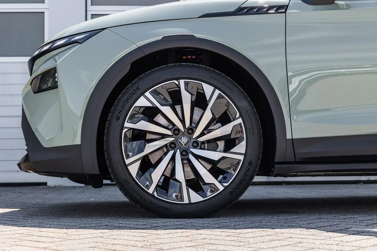 Skoda Elroq 2026 — фото 13