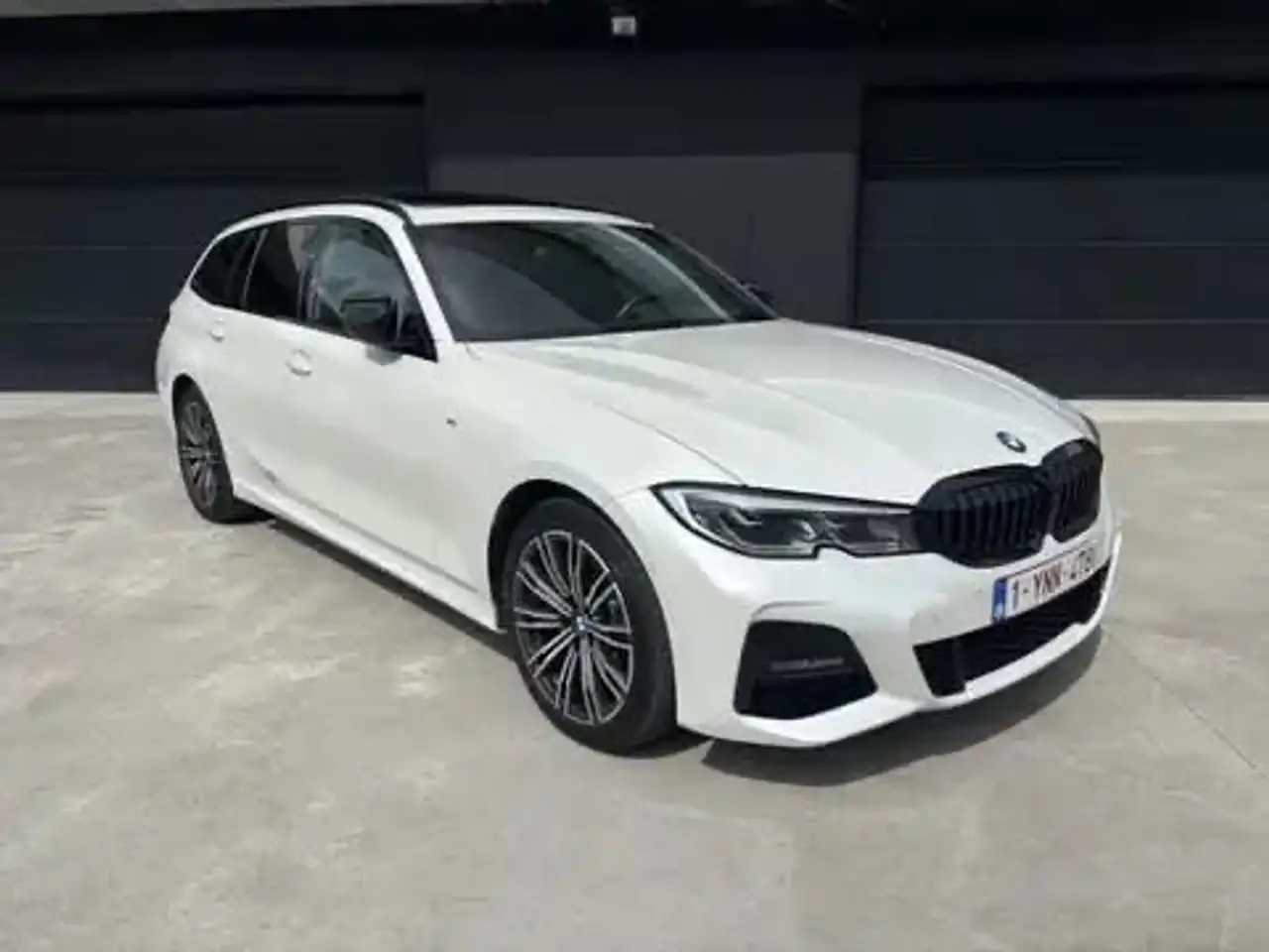 BMW 330