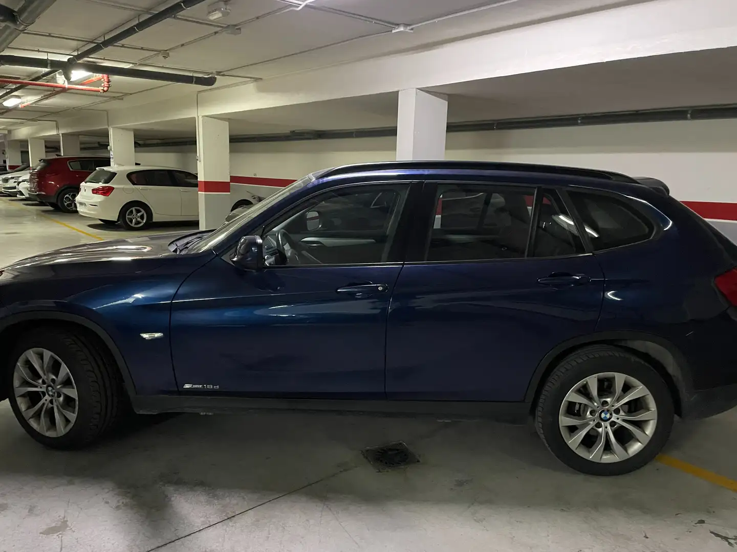 BMW X1 sDrive 18d Azul - 2