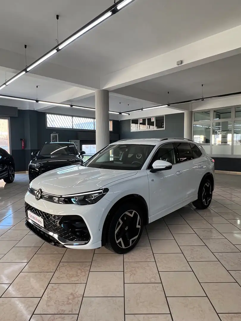 Volkswagen Tiguan 2.0 TDI 150 CV SCR DSG R-Line Weiß - 1