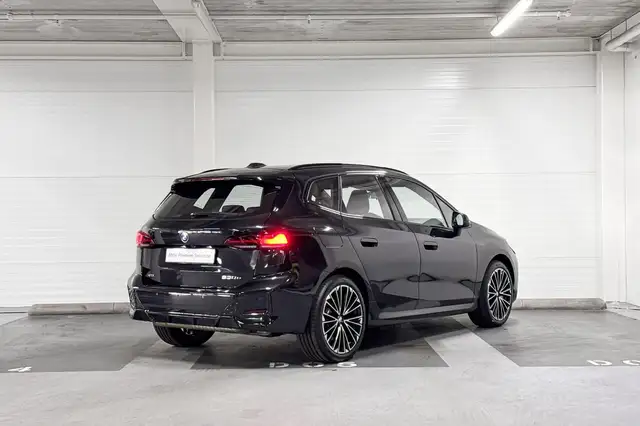 BMW 2 Series view 6