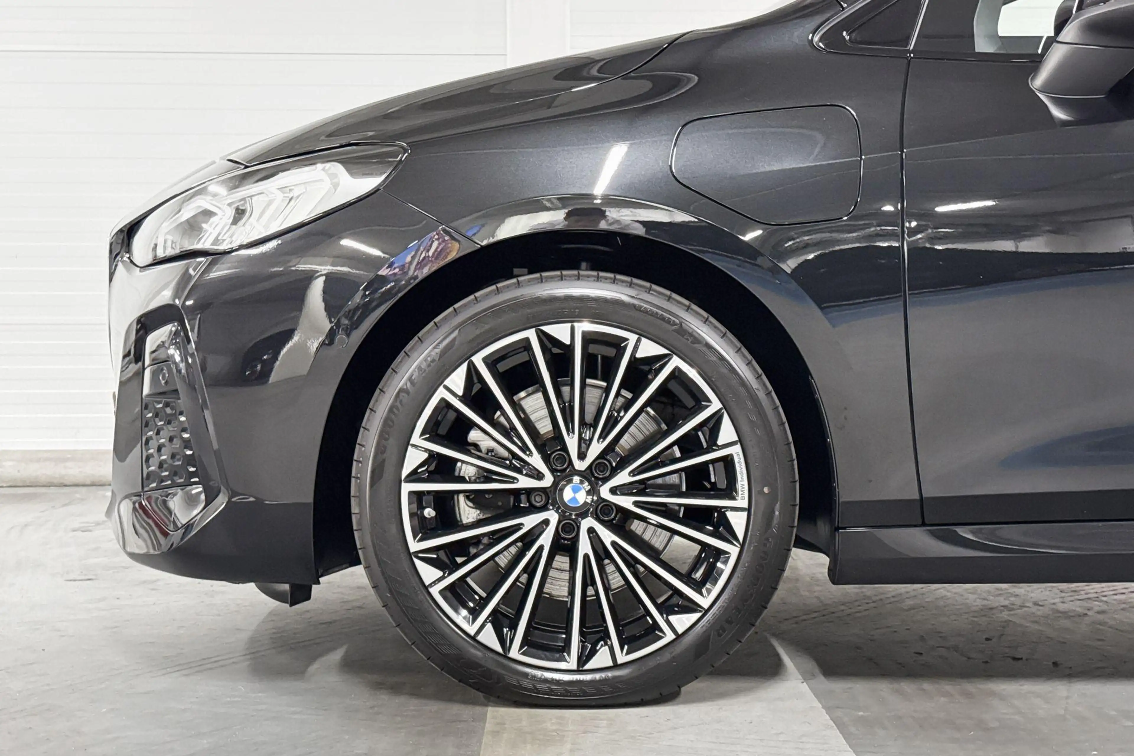 BMW 230 2 Serie Active Tourer 230e xDrive — photo 4