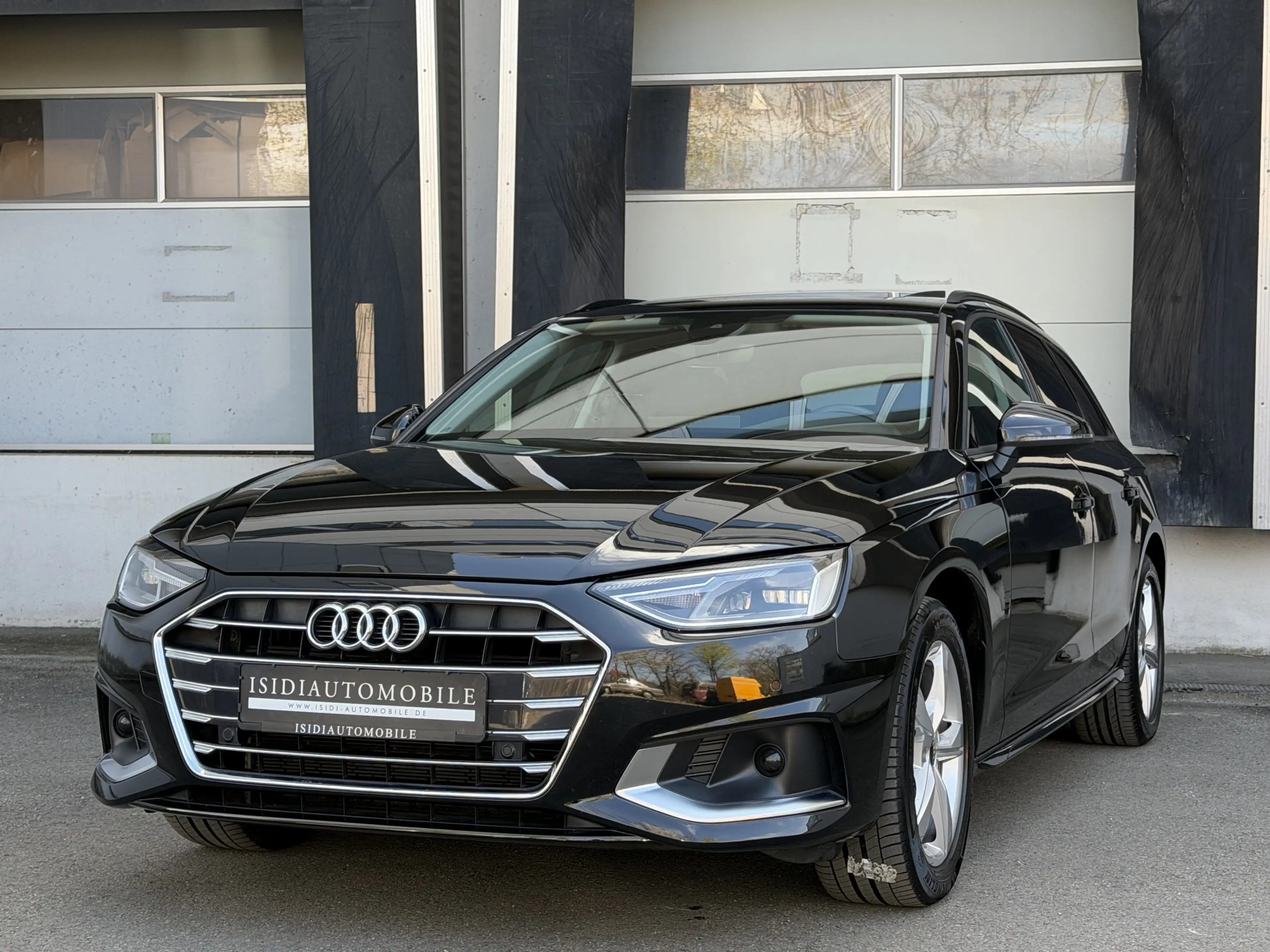 Audi A4 35 TDI Advanced LED Navi Pano Sitzheizung AHK
