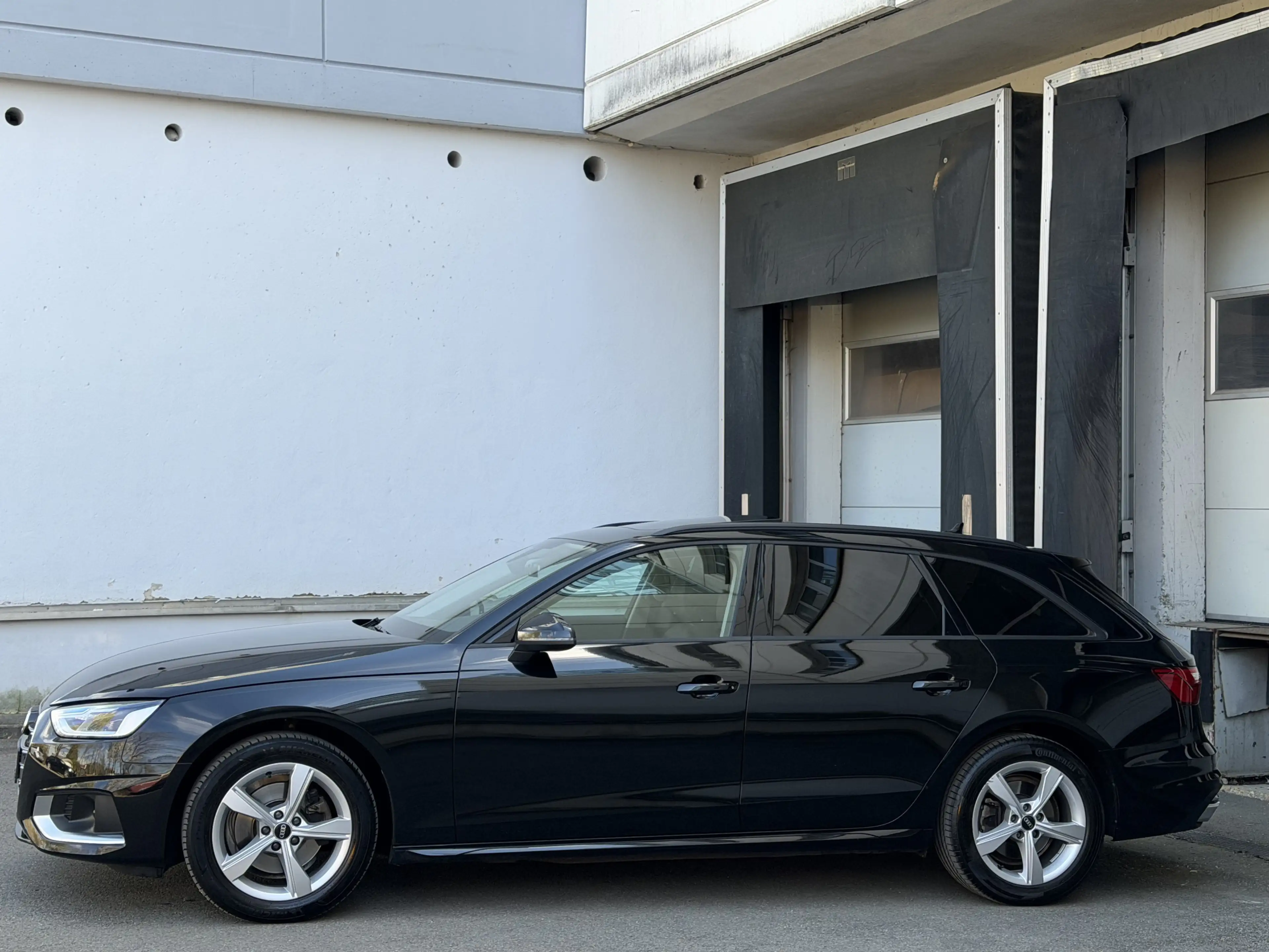 Audi A4 35 TDI Advanced LED Navi Pano Sitzheizung AHK — photo 3