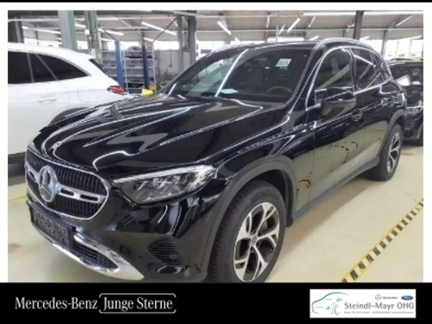 Mercedes-Benz GLC 300 de 4MATIC Noir - 1