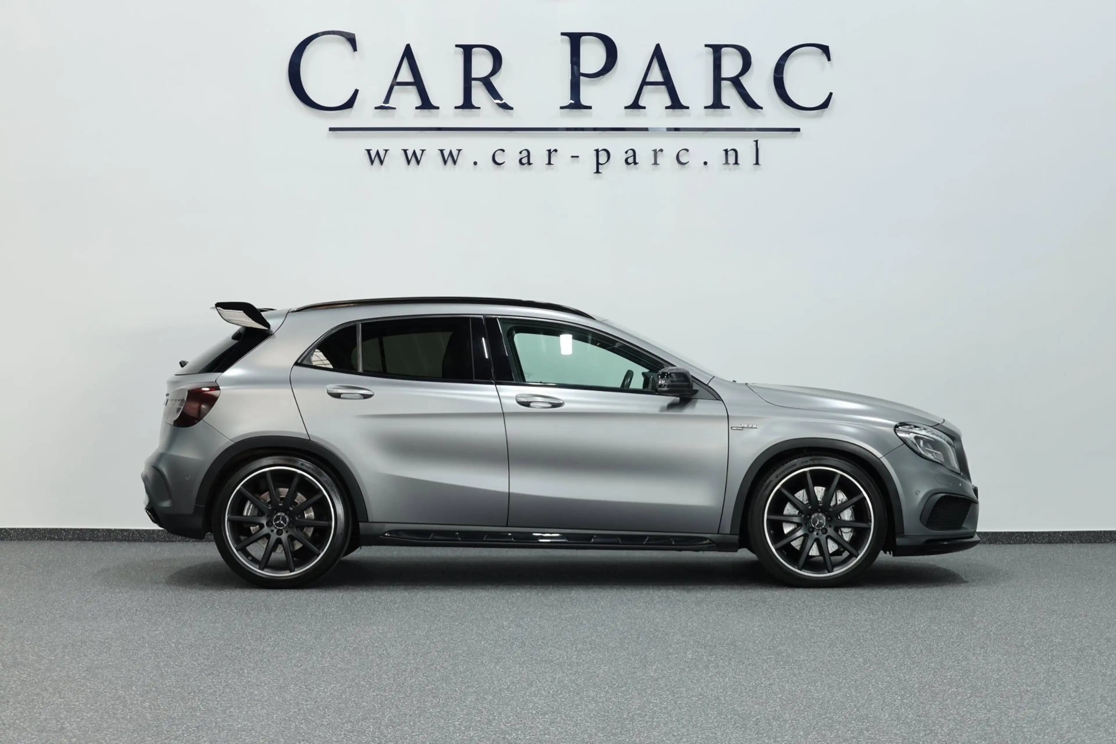 Mercedes-Benz GLA 45 AMG 4MATIC Edition 1 MATT/LED/LEDER+S.VERWARMING+MEMOR — photo 4