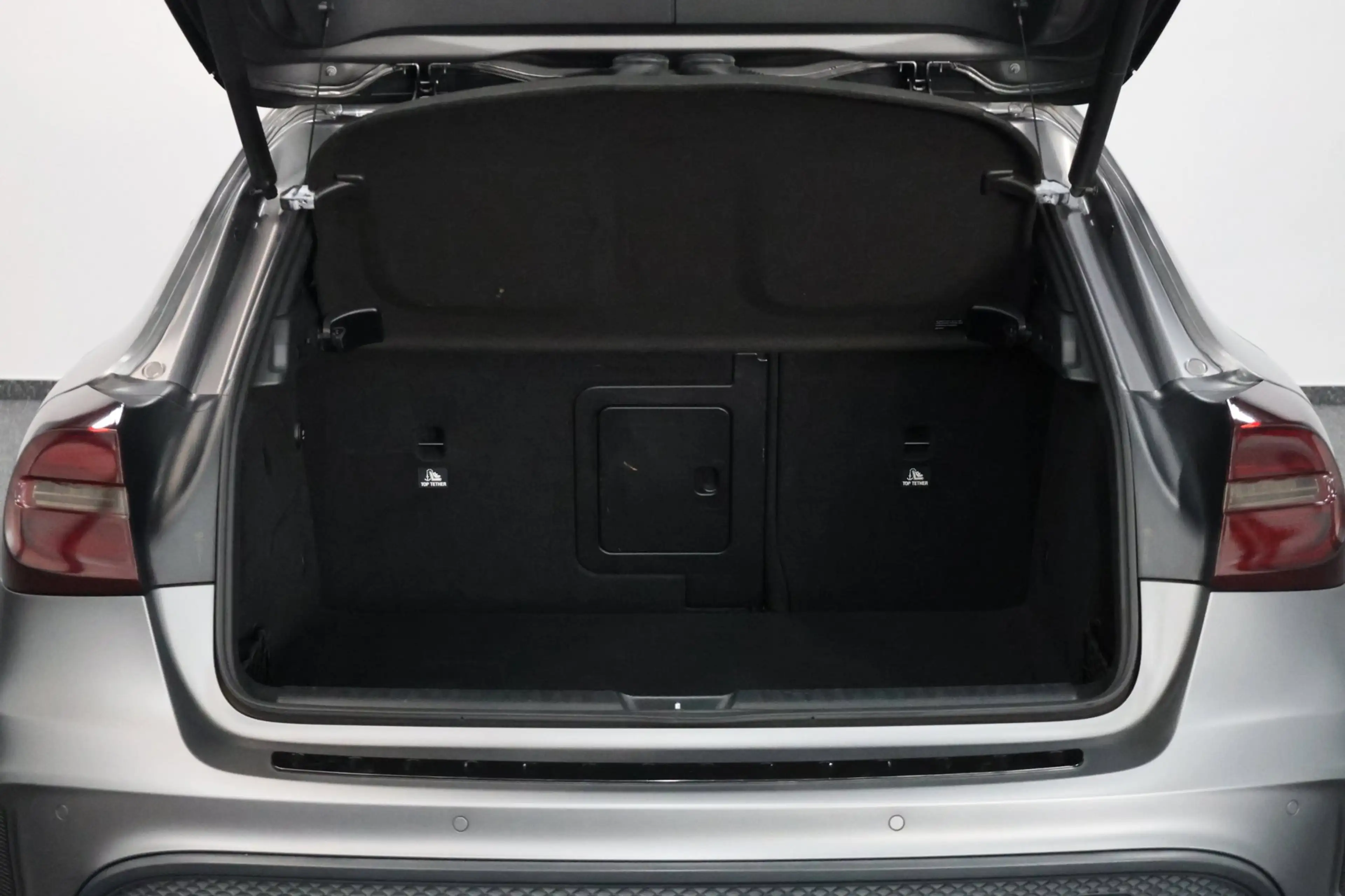 Mercedes-Benz GLA 45 AMG 4MATIC Edition 1 MATT/LED/LEDER+S.VERWARMING+MEMOR — photo 26