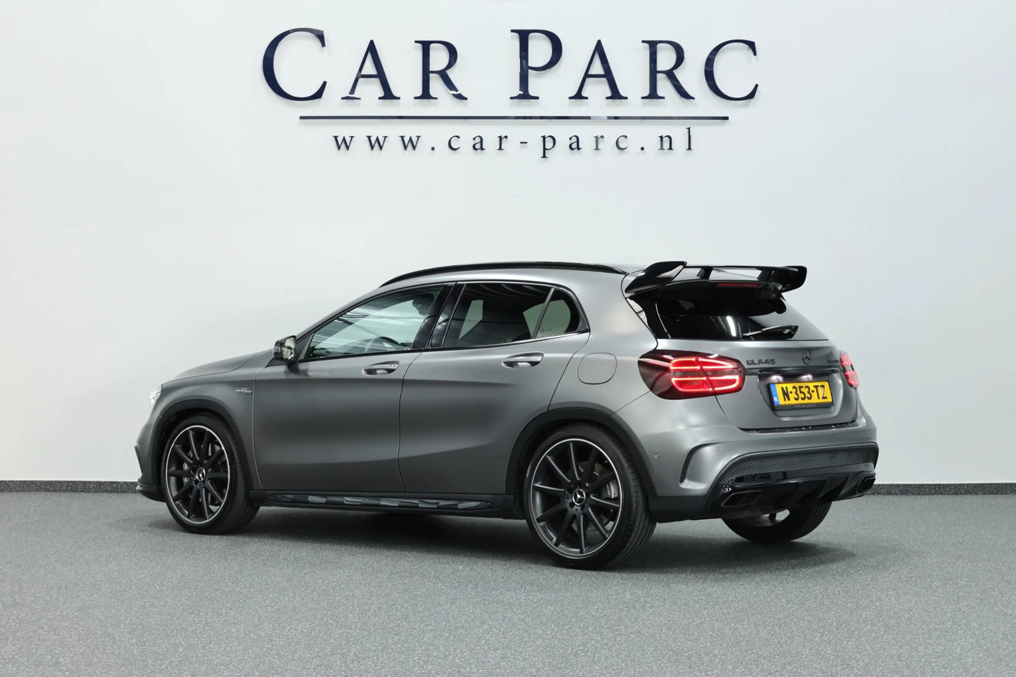 Mercedes-Benz GLA 45 AMG 4MATIC Edition 1 MATT/LED/LEDER+S.VERWARMING+MEMOR — photo 7