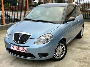 Ypsilon 1.2i Argento ** air conditionnee **