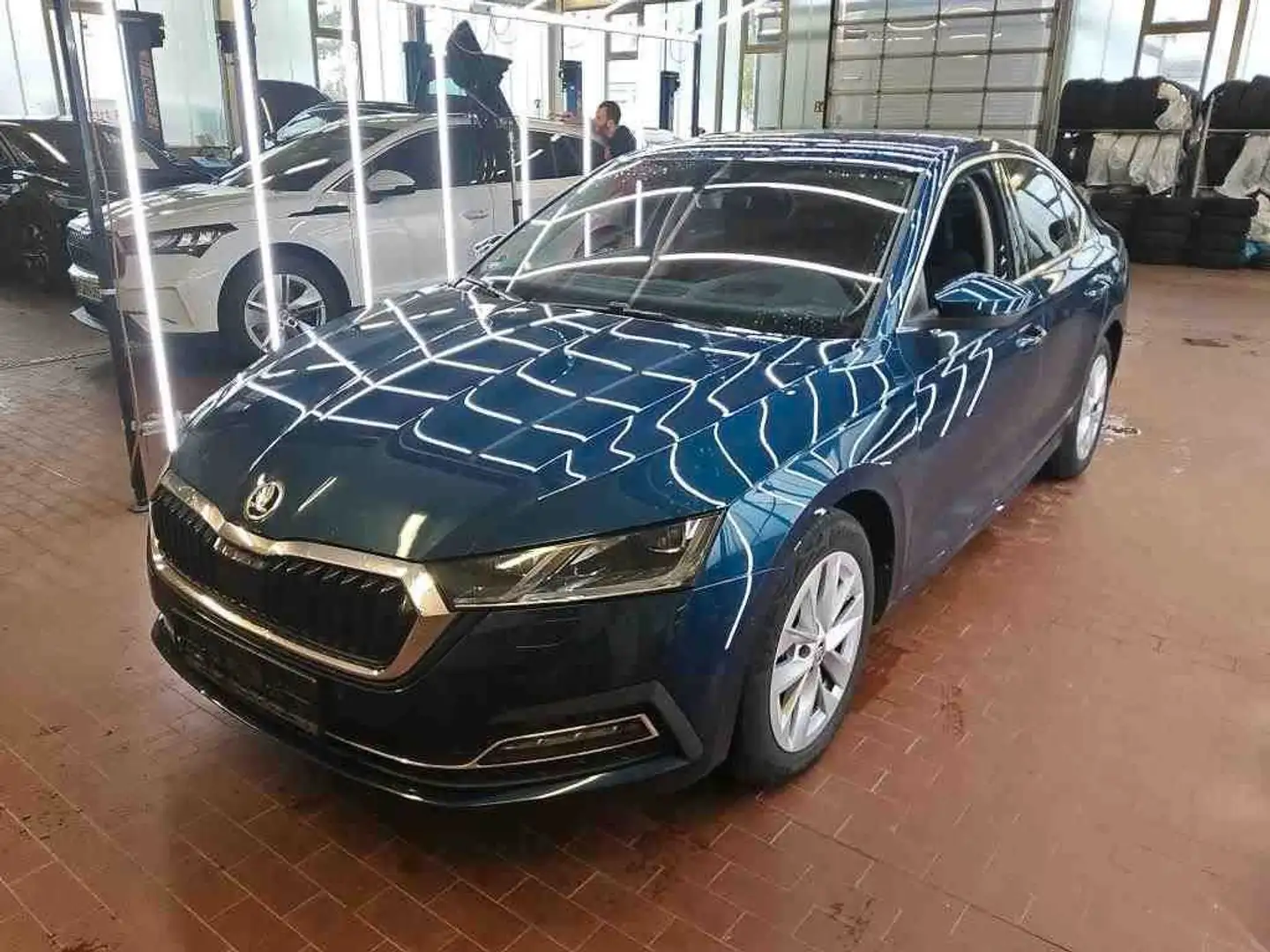 Skoda Octavia Lim. Style2.0TDI DSG Matrix Navi SHZ ACC Blau - 1