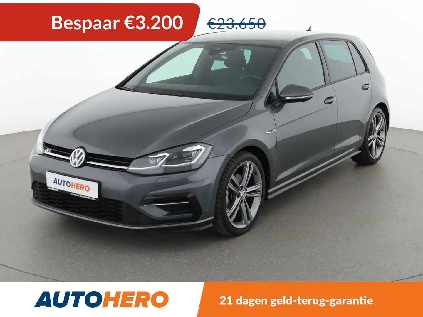 Volkswagen Golf 1.5 TSI ACT Highline BlueMotion Grijs - 1
