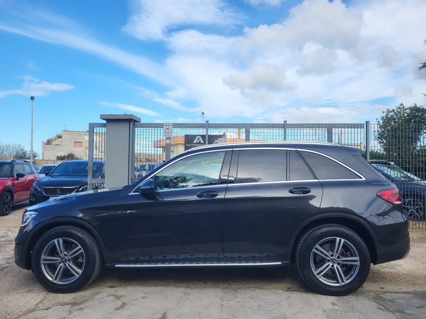 Mercedes-Benz GLC 220 d Off-Roader 4 Matic+Cookpit+Full Led+Pelle... Gri - 2