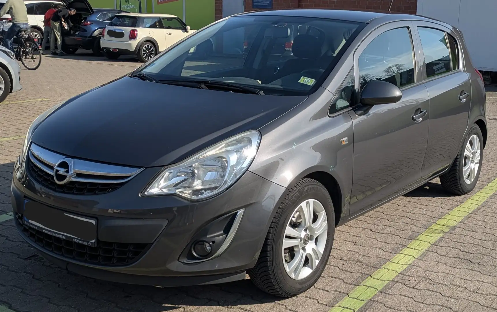 Opel Corsa Satellite Grau - 2