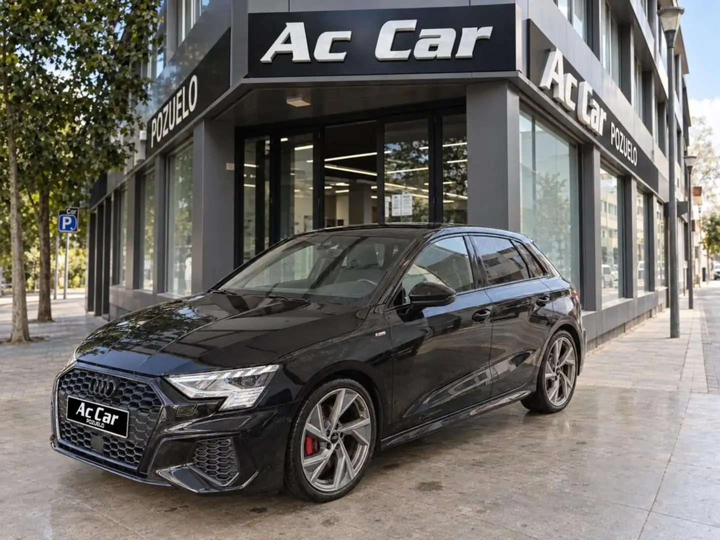 Audi A3 Sportback TFSI Black line edition 110kW - 1