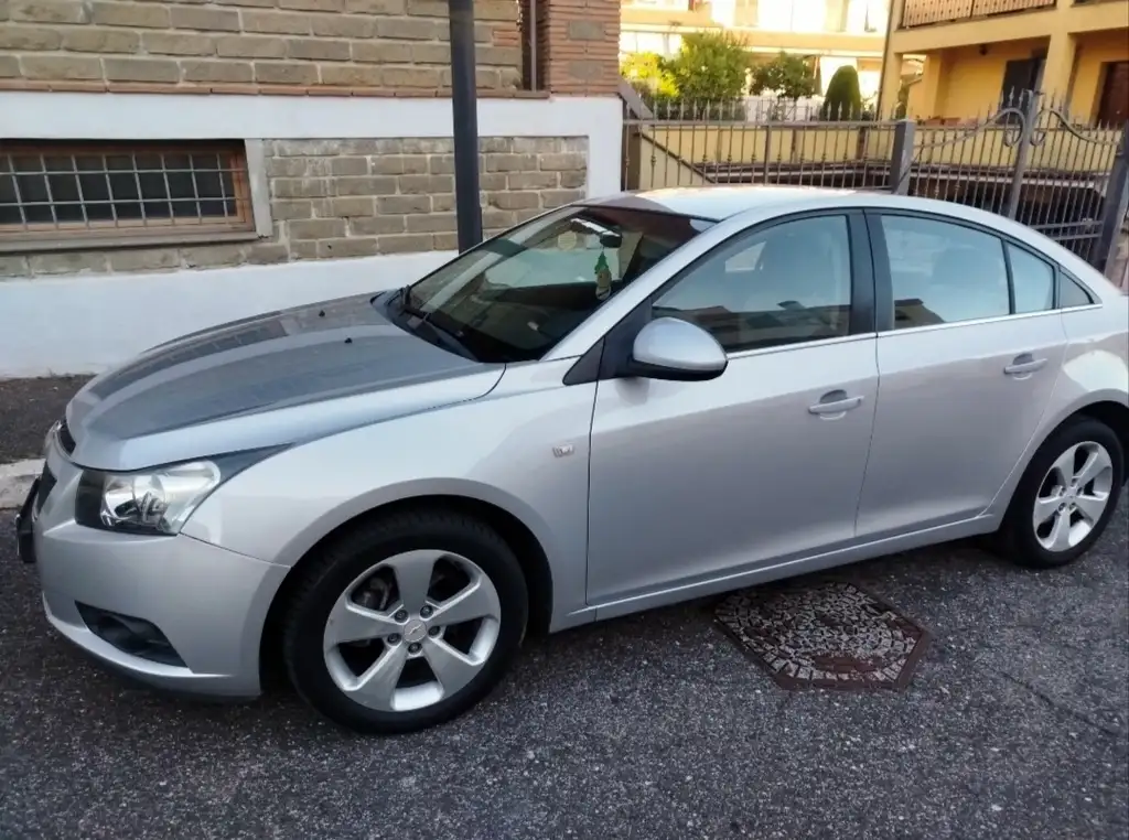 Chevrolet Cruze 2009 из Европы — купить под ключ